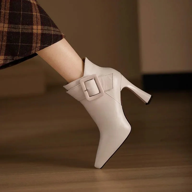 Johanna | Aveline Stiefeletten mit Schnalle