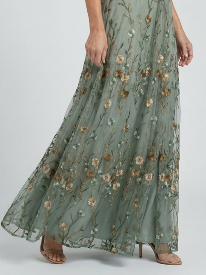 Alina | Fließendes Maxikleid mit Neckholder