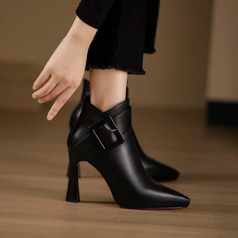 Johanna | Aveline Stiefeletten mit Schnalle